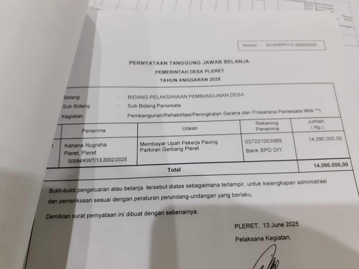 Verifikasi pengajuan spp pada kegiatan pembayaran upah pekerja pasang paving Verifikasi pengajuan spp pada kegiatan pembayaran upah pekerja pasang paving