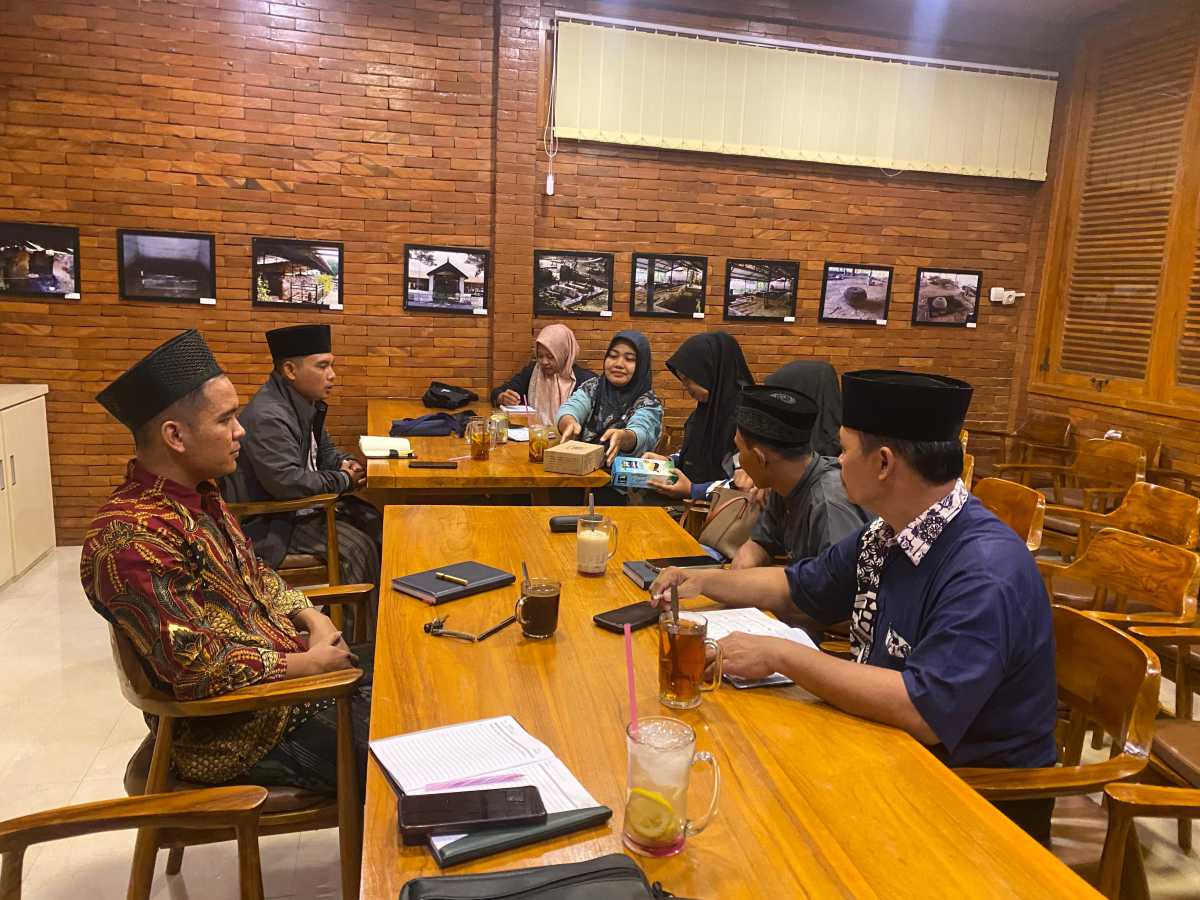 Rakor Internal Bamuskal bahas Muskal Kopdes
(Minggu, 25 April 2025 pukul 18.30 WIB) Rakor Internal Bamuskal bahas Muskal Kopdes
(Minggu, 25 April 2025 pukul 18.30 WIB)