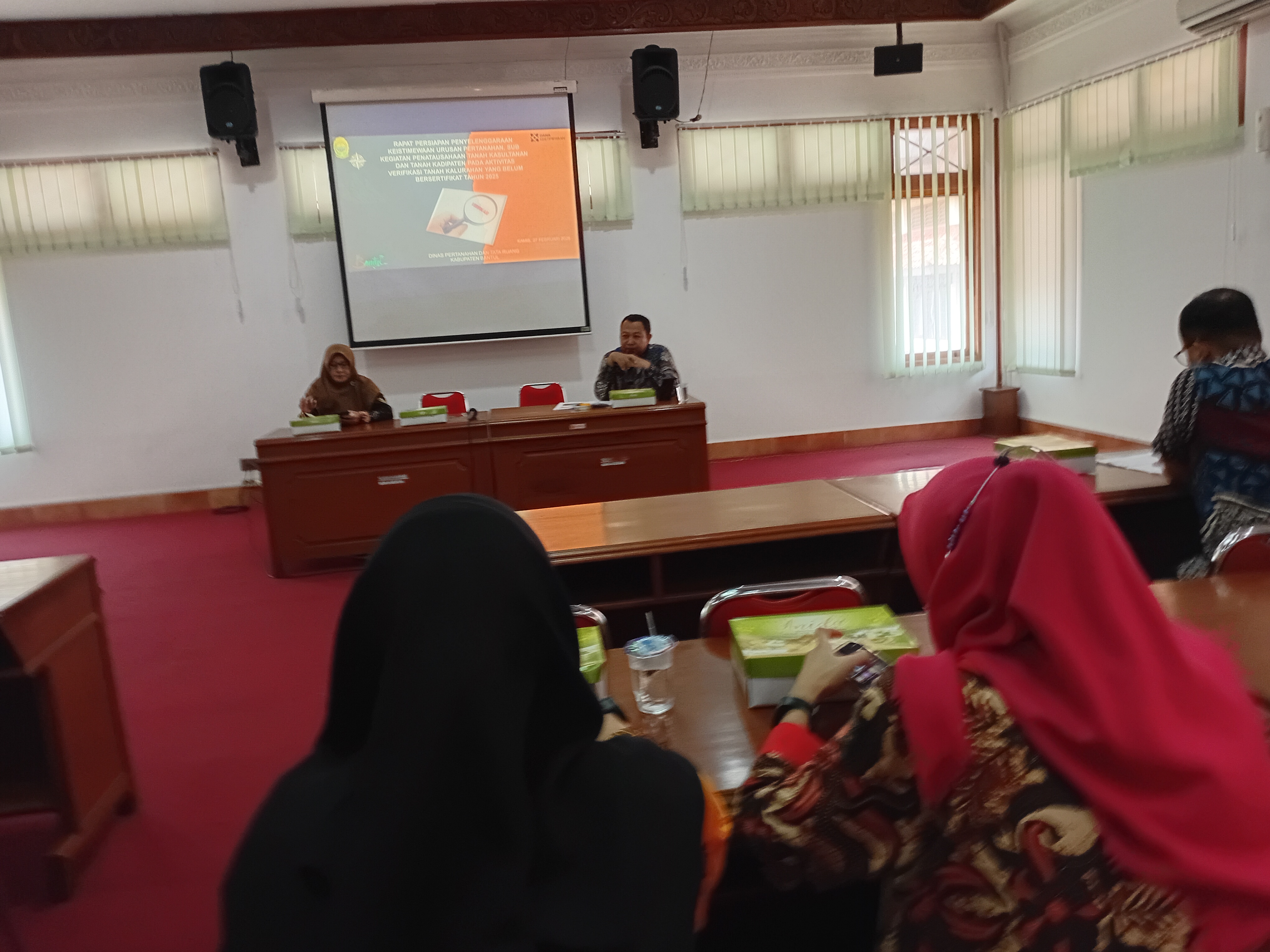 Rapat persiapan penyelenggaraan keistimewaan urusan pertanahan, sub kegiatan penatausahaan tanah kasultanan dan tanah kadipaten pada aktivasi verifikasi tanah kalurahan yang belum bersertifikat tahun 2025 Rapat persiapan penyelenggaraan keistimewaan urusan pertanahan, sub kegiatan penatausahaan tanah kasultanan dan tanah kadipaten pada aktivasi verifikasi tanah kalurahan yang belum bersertifikat tahun 2025
