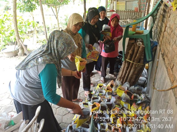 Pemantauan dan Persiapan Tempat Tanaman